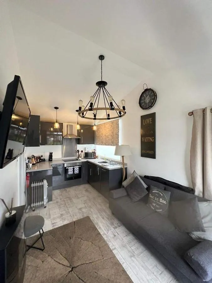 Stunning One Bed Modern & Contemporary Chalet Bridlington